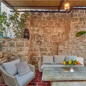 5 Bedroom Villa with Balcony & Terrace in Dubrovnik, sleeps 10